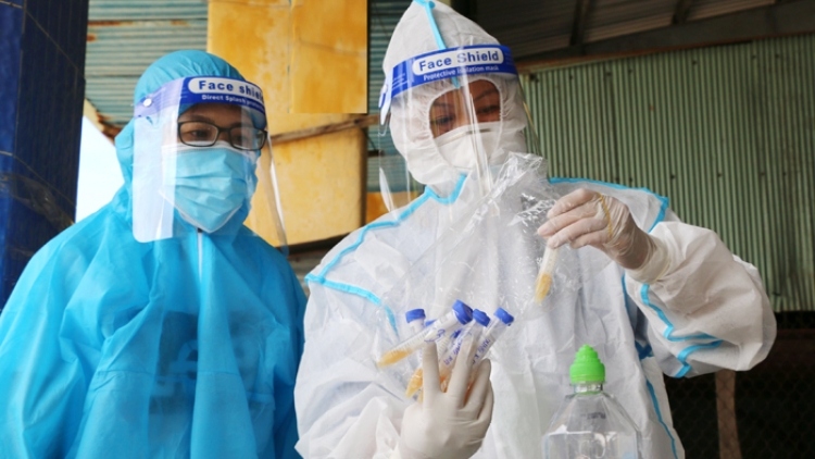 Vietnam sees rise in daily COVID-19 cases, 79 deaths recorded